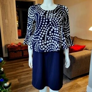 Fabia - Polka dots dress with bell sleeves